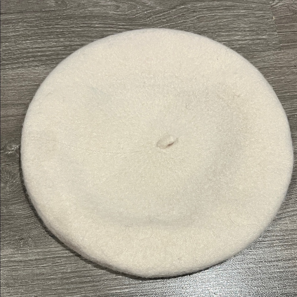 H&M Classic Cream Beret